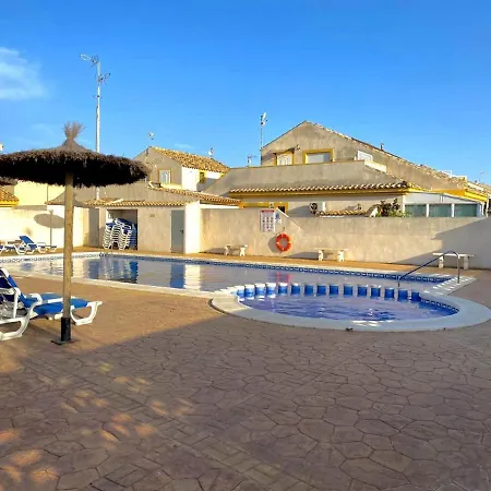 Bonito Adosado Con Piscina A 200 M De La Playa Apartment
