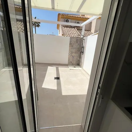 Bonito Adosado Con Piscina A 200 M De La Playa *