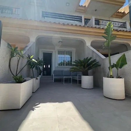 Apartment Bonito Adosado Con Piscina A 200 M De La Playa